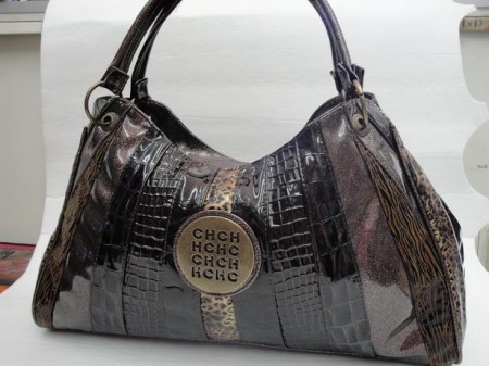 bolso  guess 150 euros